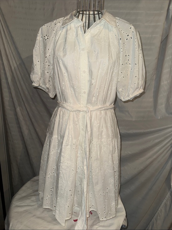a new day Dresses & Skirts - White Eyelet Fully Lined Dummer Dress with Tie at Waist and Pockets